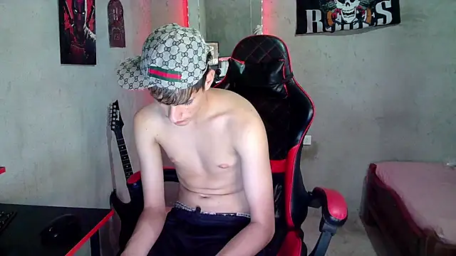 flaquito_junior live XXX chat