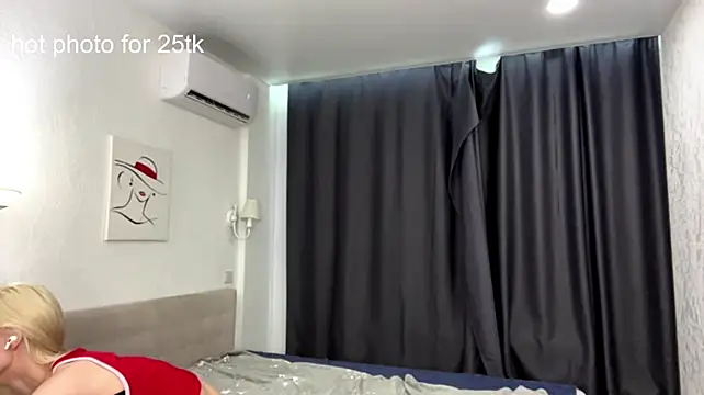 SharlaScottone Webcamshow
