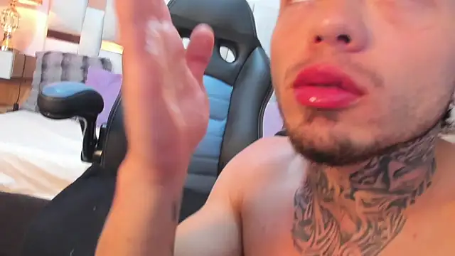 Show modela Zeus_damian21 na web-kameri