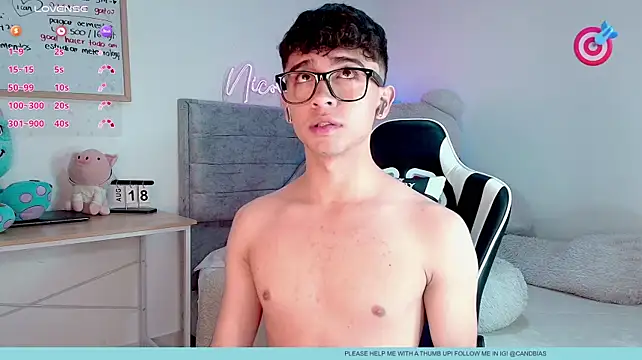 Niico_Cruz's Live XXX Chat