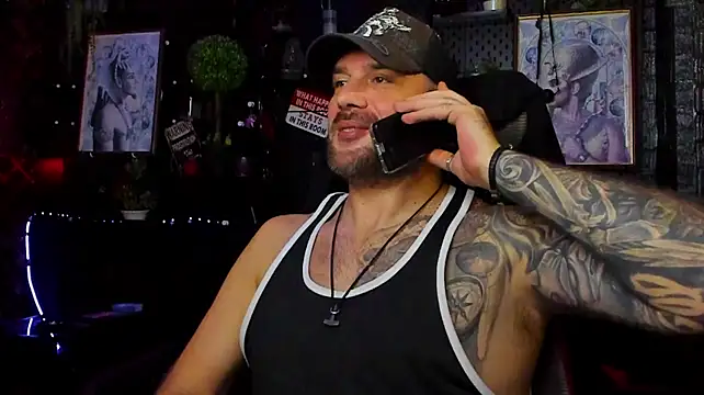 LexHardy – Naživo XXX chat
