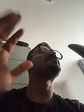 Show Webcam de bhagihero