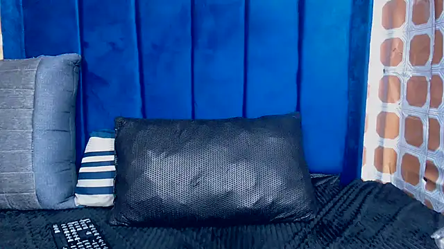 دردشة Mitchydoll الجنسية المباشرة