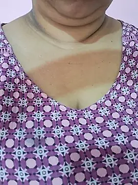 Ravina_patil1's Webcam Show