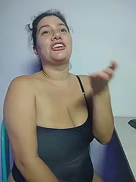 ariana_d20 Webcam-Show