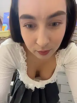 Chatroom XXX en direct de Holly_Play