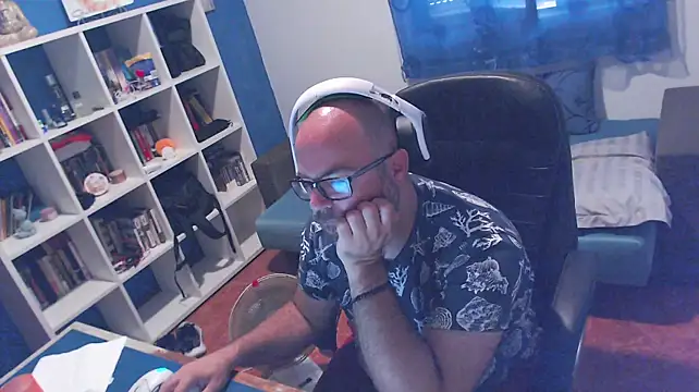 ravingr4d4 XXX чат на живо