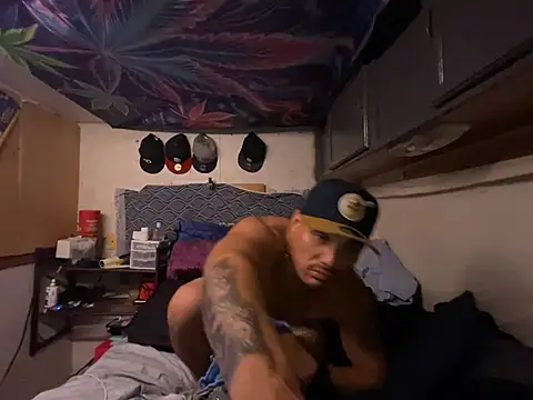 OmarSalasxh33's Live XXX Chat