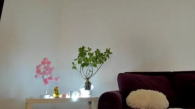 Chat XXX en directo de hornyemma__