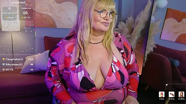 Chatroom XXX en direct de NicoleKind