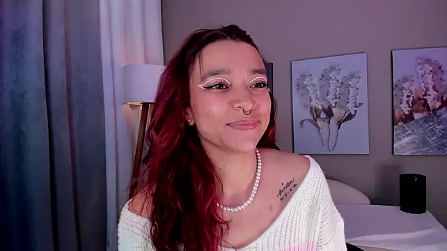 charlotte_bluee XXX чат на живо