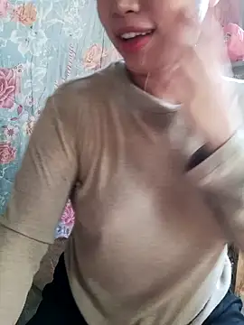 _YouAreMySunShine_'s Live XXX Chat