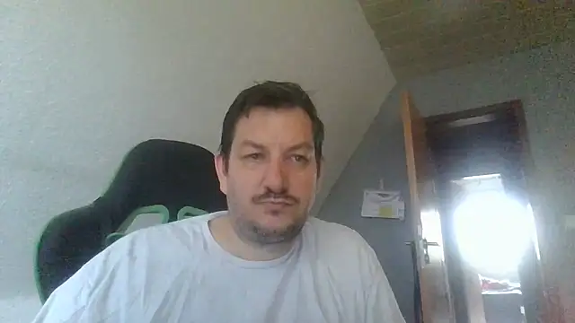 Golffahrer1982 Live XXX Chat