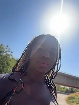 blackhotpartyts' Webcam Show