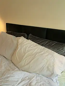 -Alisa Adlı Modelin Canlı XXX Sohbeti