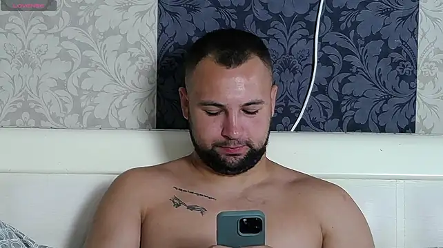 XXX chat uživo modela liam_studd