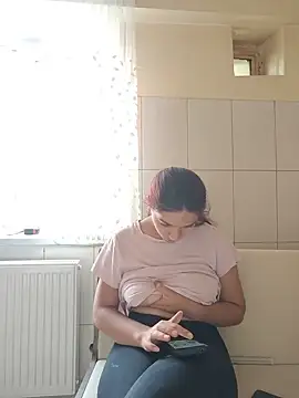 Aleioji10 élő XXX-chatje