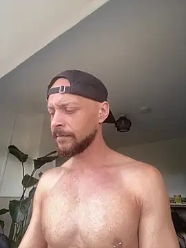 Živý XXX chat MattMiller28