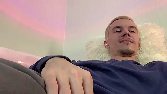 Jeremy1Scott Live XXX Chat
