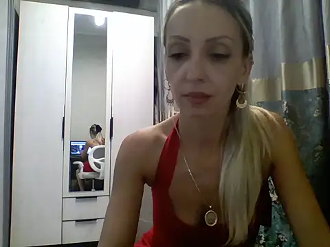HexLoom's Webcam Show