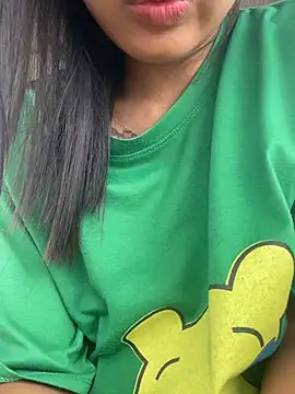 Chat +18 de hello_mie ao vivo