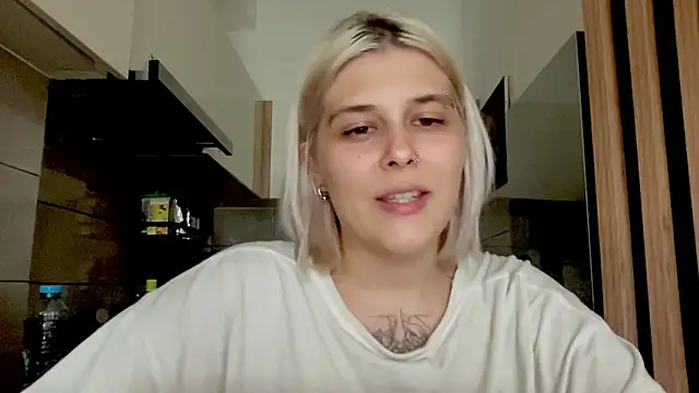 צ'אט XXX בשידור חי של Ella_Bloom