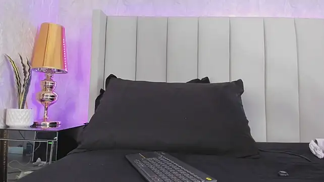 ninna_vinns' Live XXX Chat