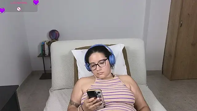 blue__moon_ – Naživo XXX chat