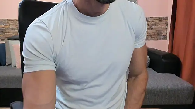 HotHunkTrainer Live XXX-chat