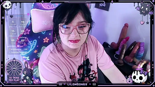 LiloMoon69のライブXXXチャット