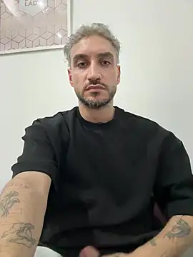 RealDeal2000xxx Webcam-Show