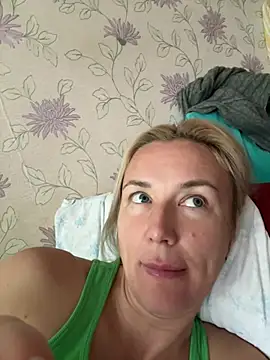Chat +18 de DianaNatur ao vivo