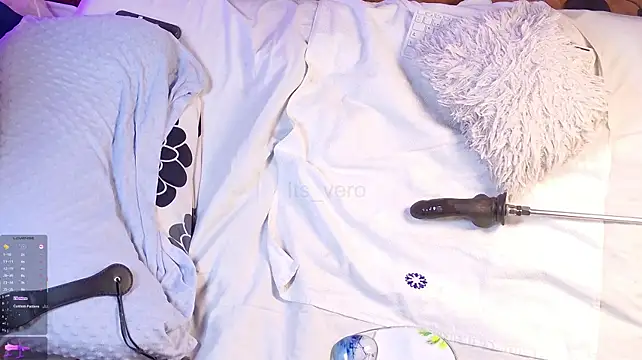 Its_vero's Webcam Show