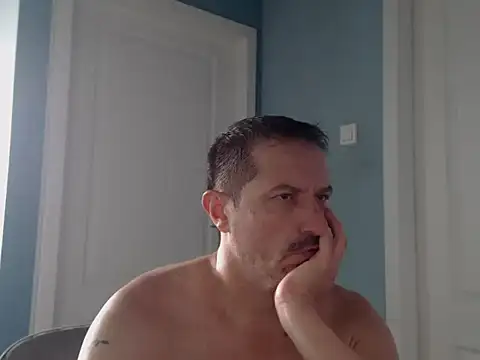 MisterFaithRO Chat XXX live