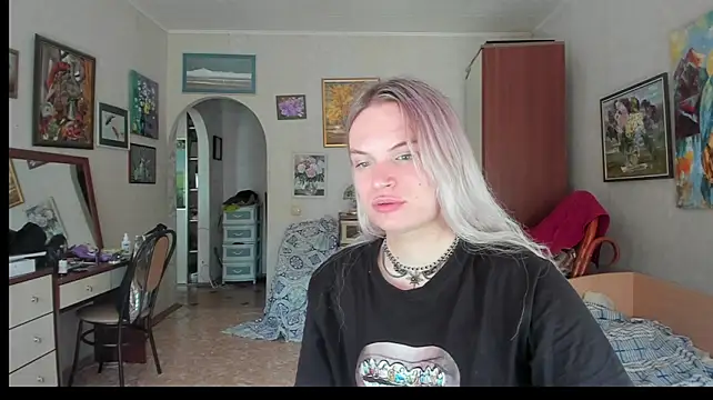 milliKira006n Webbikameraesitys