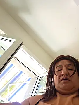 Trans_MILF_Raya Pertunjukan Webcam