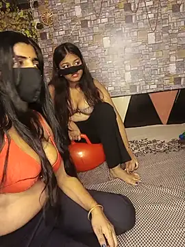 הופעת וובקאם של Chut_Maro_fun_kro