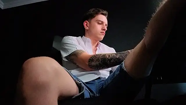 FelixStarkk Show in webcam