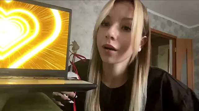 Czat XXX na żywo – LeomaCrozat