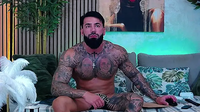 masterkingofmusclee Adlı Modelin Web Kamerası Şovu