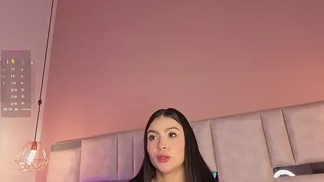 Chat +18 de kylie_river ao vivo