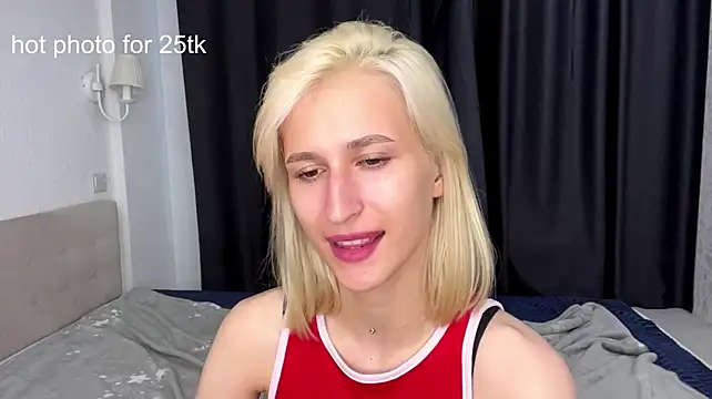 SharlaScottone live XXX chat