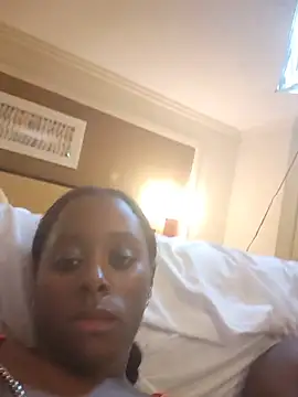funsizechoclatedrop's Live XXX Chat