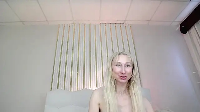 Chat +18 de KissDreamm ao vivo