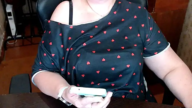 Chat +18 de AlisaHot55 ao vivo