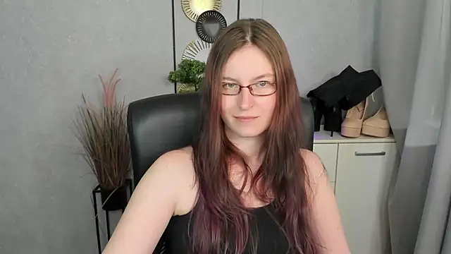 Chat +18 de emmaxDelight ao vivo