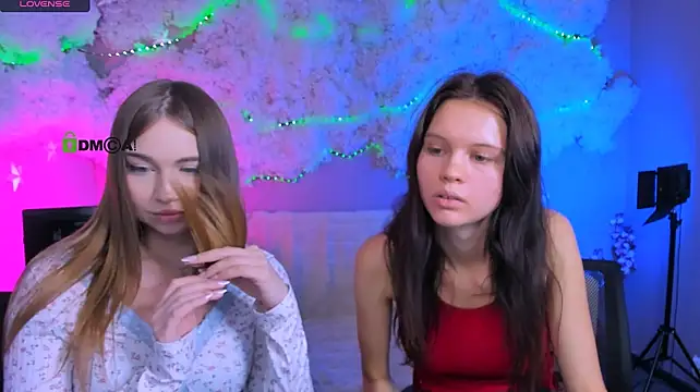 caroline_honeyy – Kamerová šou