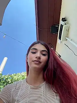 Chat +18 de VixenRosse ao vivo