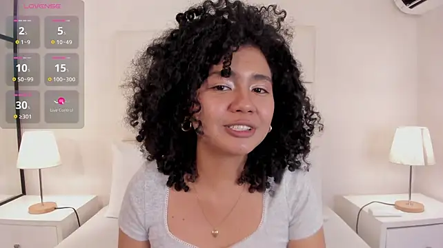 Chat +18 de Kiraspell ao vivo