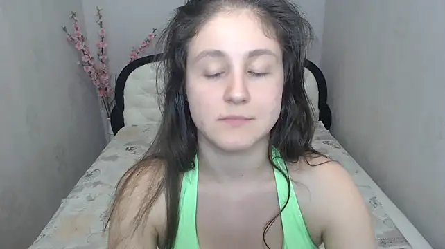 Chat +18 de Holliy_Cooper ao vivo